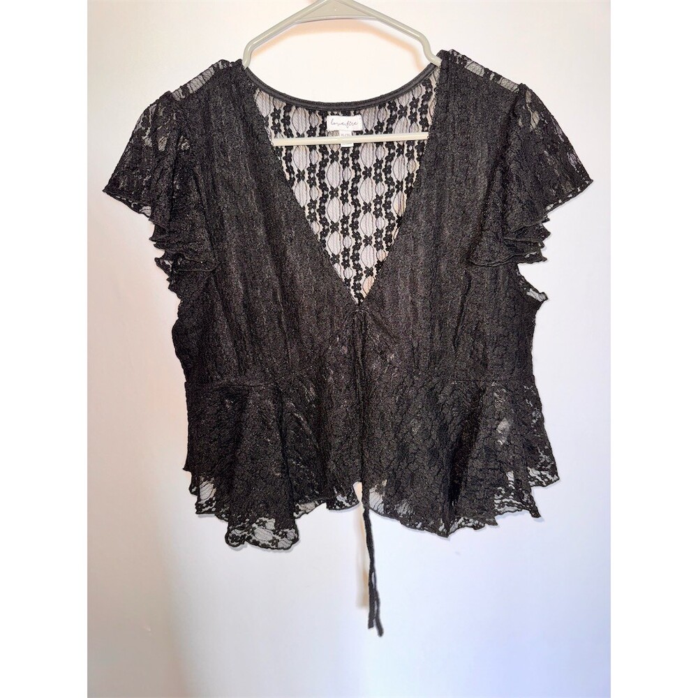 Love Fire Blouse Womens M Black Floral Lace Peplum Flutter Sleeve V-Neck